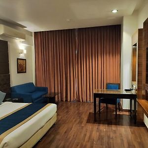 Bel-La Monde Hotel Chhattarpur South Delhi